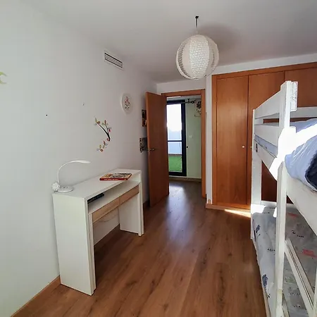 Apartmán Duplex A Pocos Minutos De La Playa , 2 Terrazas, 4 Hab , 3 Banos *